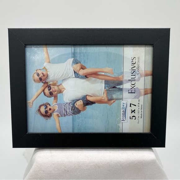 NWOT Icona Bay Picture Frames with Glass, 5 x 7 (set of 6) - Picture 2 of 3